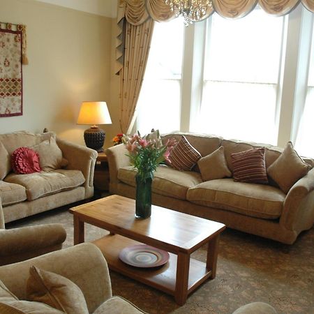 The Bebington Bed and Breakfast Exteriör bild