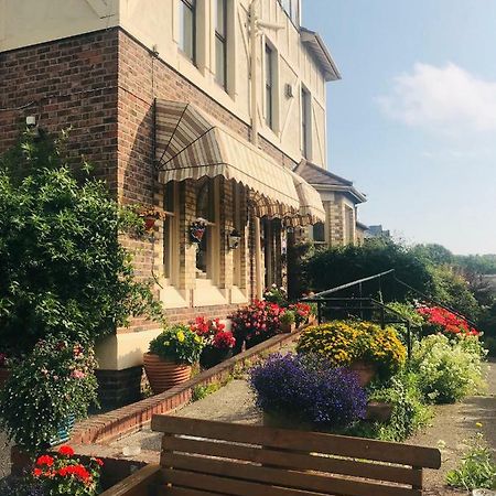 The Bebington Bed and Breakfast Exteriör bild