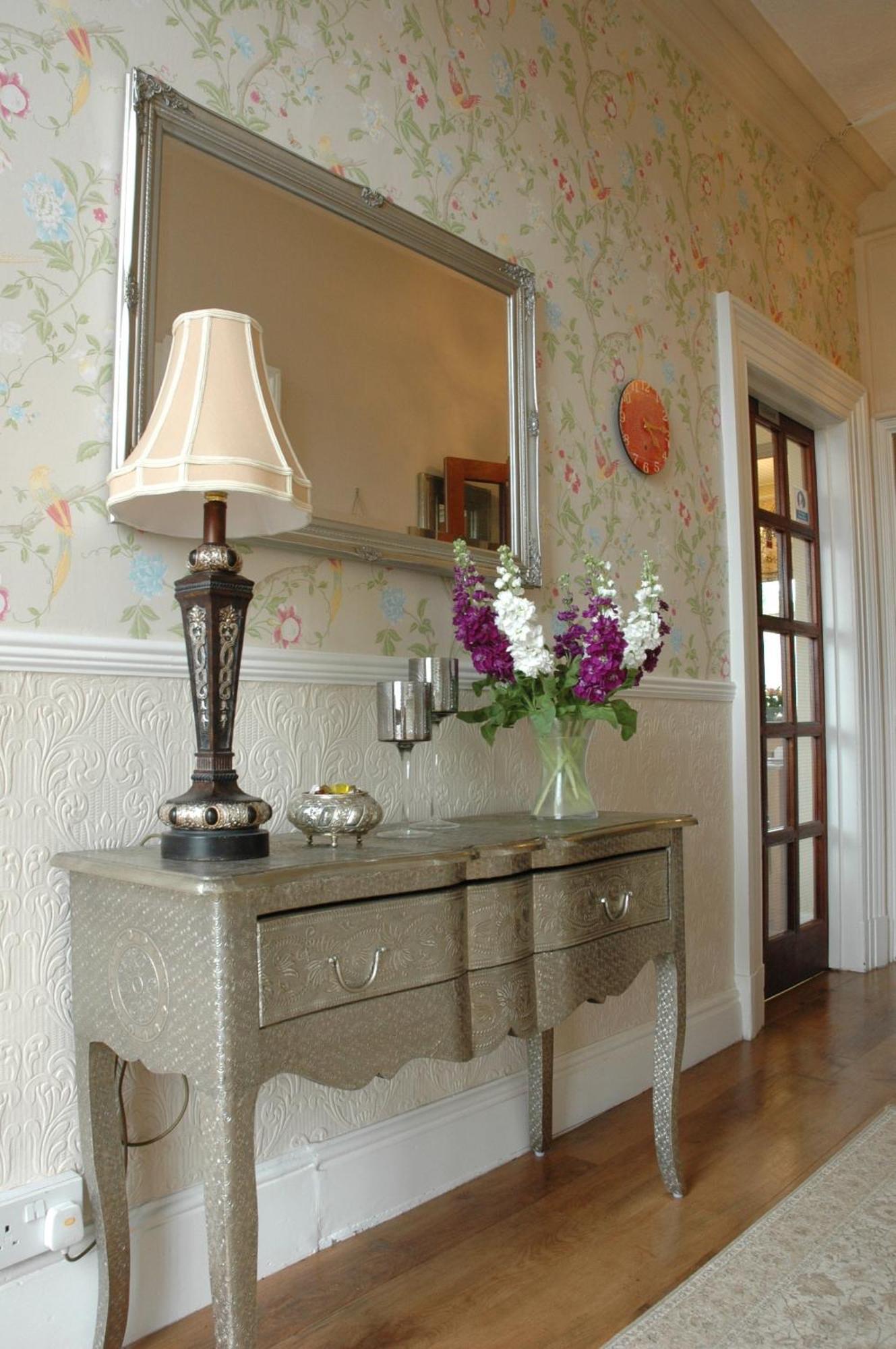 The Bebington Bed and Breakfast Exteriör bild